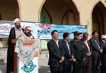 شهدا معلمان حقیقی جامعه‌ هستند