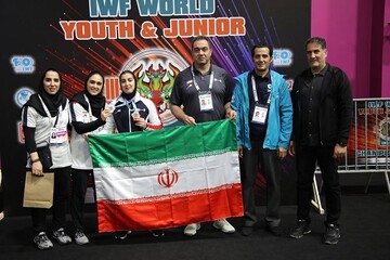 Iran’s Hosseini snatches bronze in World Youth and Junior Championships