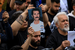 تاج: زنده یاد «صالح نیا» شناسنامه ملوان بود