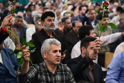 اجتماع عظیم ۶ هزار نفری فرهنگیان سراسر کشور در حرم رضوی برگزار شد