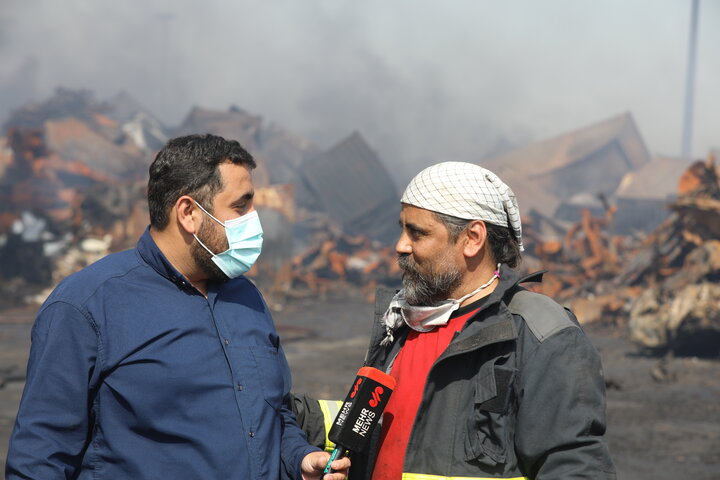 هشتمین روز از انفجار در بندر شهید رجایی؛ روایتی از دل آتش، دود و دلهره