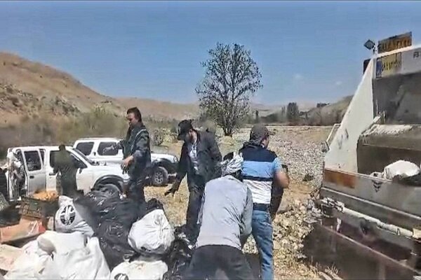 پاکسازی رودخانه جاجرود با شعار «بیزباله، از لتیان تا ماملو»