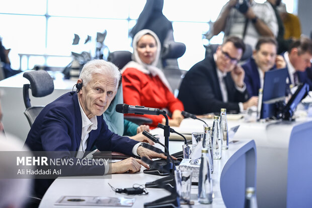 دیدار معاون علمی، فناوری رئیس جمهور با دستیار امور علم و فناوری رئیس جمهور روسیه