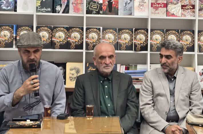 کاشانی اسدی: هدفم ایجاد پلی میان نسل قدیم و جدید در زمینه فرهنگی بود