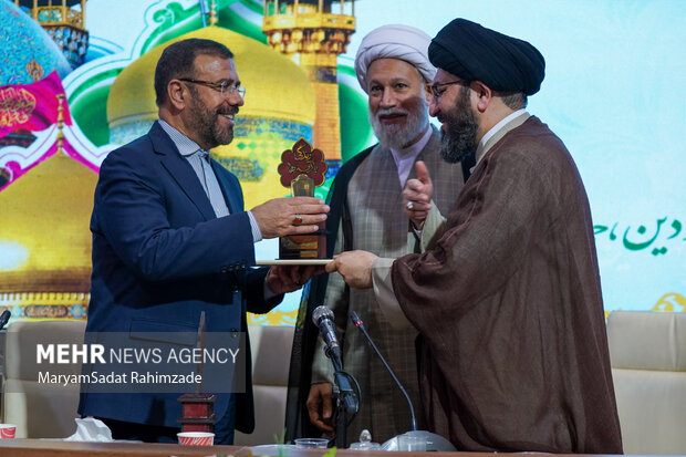 نشست شورای هماهنگی و گسترش فعالیت‌های قرآنی فارس