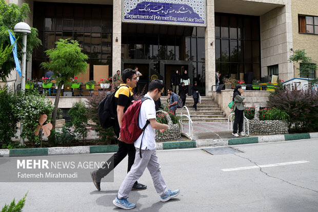 مهلت دفاع پایان‌نامه تا پایان مهر تمدید شد؛ آمادگی برای آموزش ترکیبی