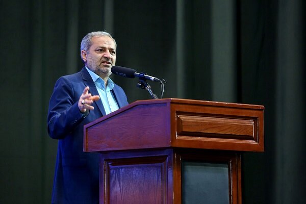 ترویج نماز در مدارس و عشق به پرچم کشور اولویت نظام تعلیم و تربیت است