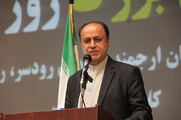 حاجی بابایی: توجه به آموزش و پرورش تنها راه آبادانی کشور است