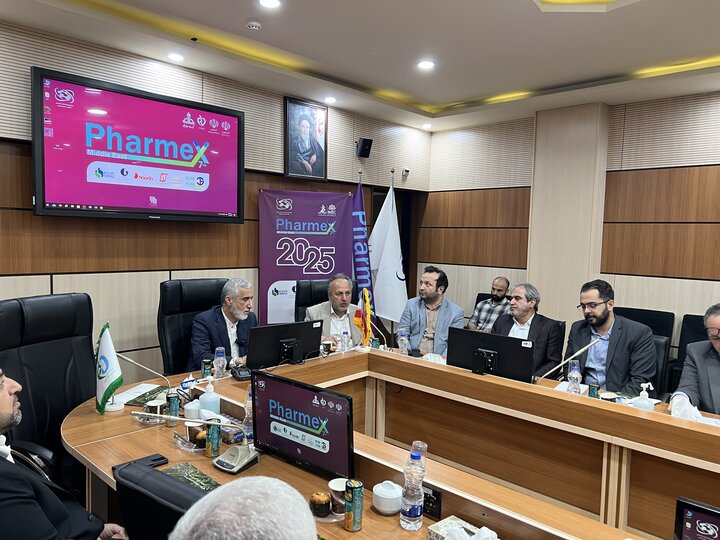 صنعت دارو بدون تولیدکنندگان مواد اولیه دچار مشکل می شود صنعت دارو بدون تولیدکنندگان مواد اولیه دچار مشکل می شود