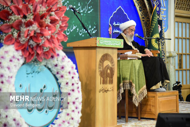 گرامیداشت مقام معلم در حرم مطهر رضوی