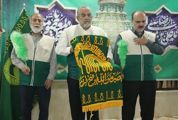 تجلیل از خانواده شهدای خدمت و نخبگان علمی در منطقه ۱۲ تهران