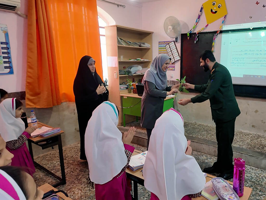 بوشهر،معلمان،معلم،تربيت،مقام،استان،هفته،سرمايه