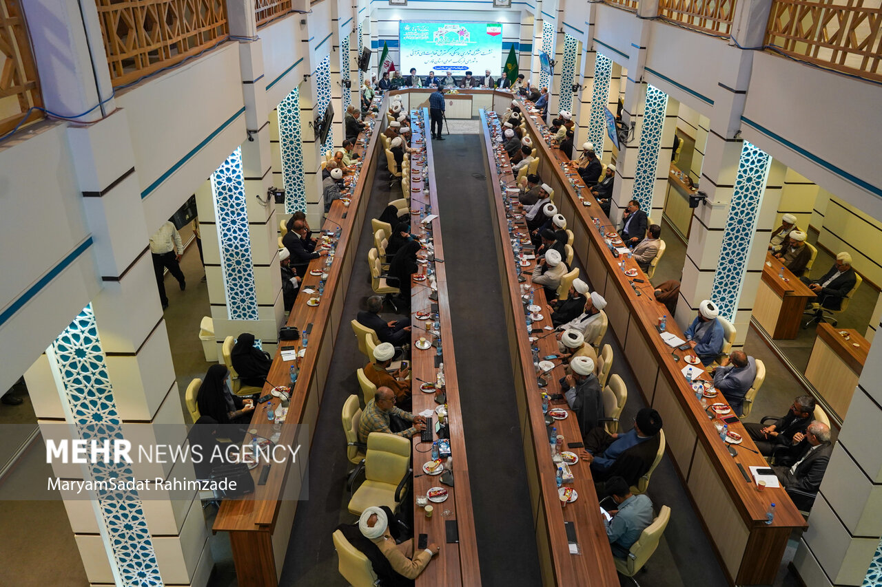 نشست شورای توسعه توسعه قرآنی فارس برگزار شد