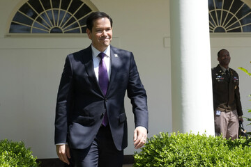 وزیر خارجه آمریکا وارد اراضی اشغالی شد