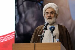 لزوم نمایش اقتدار با بهره‌گیری از نیروهای توانمند