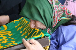 عیادت سفیران مهدوی از بیماران ورامینی در آستانه ولادت امام زمان (عج)