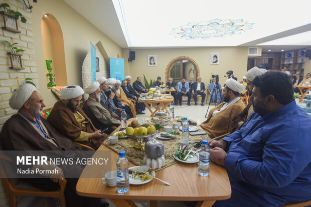 افتتاح مرکز فرهنگی رواق
