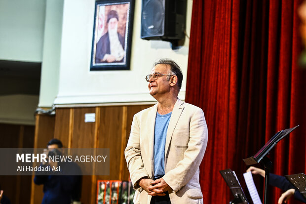 مراسم پاسداشت روز معلم در هنرستان موسیقی دختران