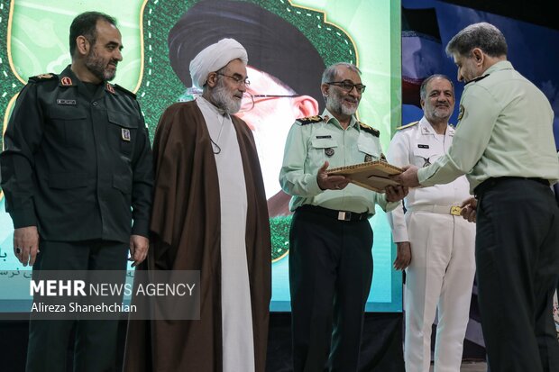 آئین تکریم و معارفه فرمانده انتظامی گیلان