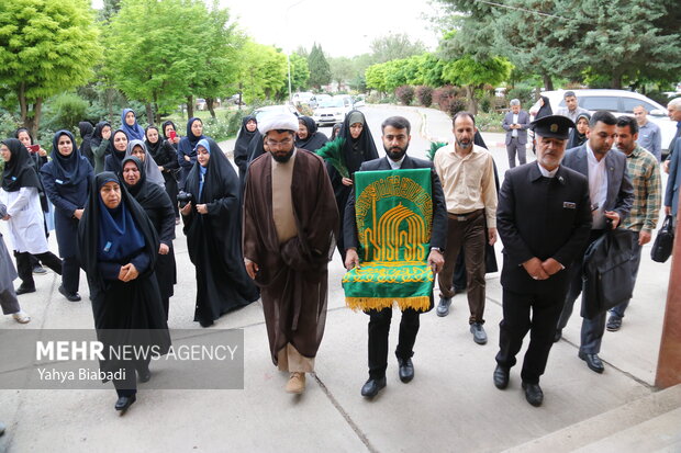 عیادت خادمان رضوی از بیماران کرمانشاهی