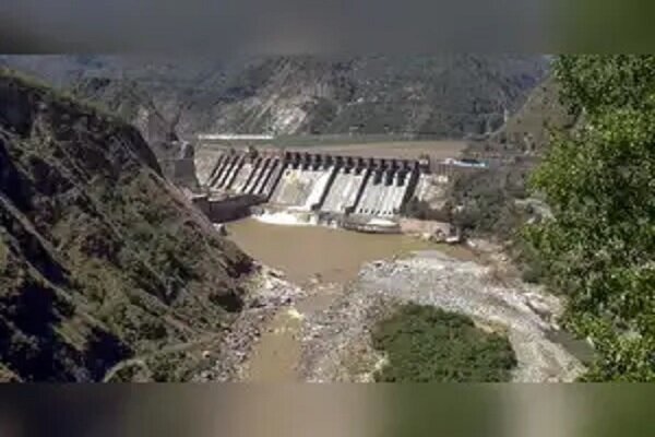 India cuts water flow through Baglihar dam into Pakistan