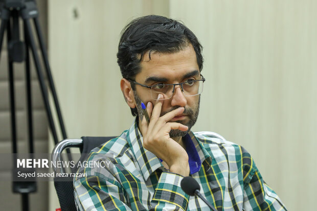 نشست چیستی، چرایی و چگونگی سواد انقلابی در آموزش و پرورش