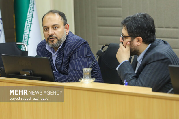 نشست چیستی، چرایی و چگونگی سواد انقلابی در آموزش و پرورش
