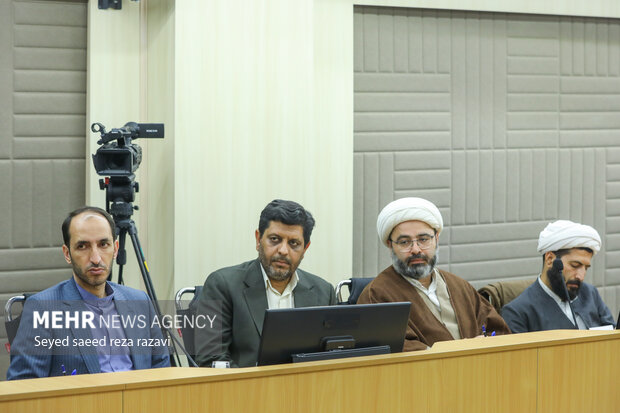 نشست چیستی، چرایی و چگونگی سواد انقلابی در آموزش و پرورش
