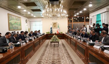 ایران اور پاکستانی وزرائے خارجہ کی ملاقات