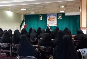 تبیین جایگاه تربیتی حوزه علمیه خواهران در پذیرش این نهاد اثرگذار است
