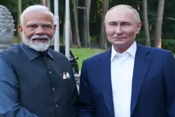 Putin accepts PM Modi's invitation to visit India