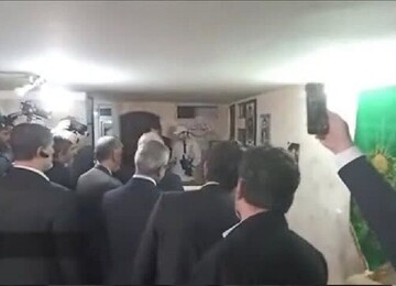 رئيس الجمهورية يزور والدة الشهيد "رئيسي" في مدينة مشهد المقدسة +فيديو
