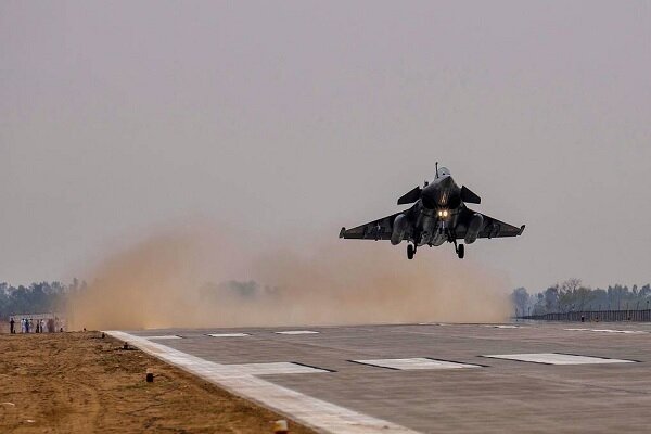 Indian Air Force on high alert along Pakistan border