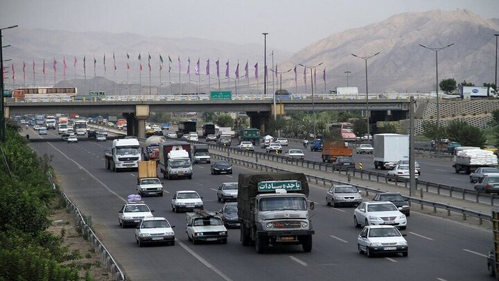 کاهش بار ترافیکی در بزرگراه آزادگان تهران کاهش بار ترافیکی در بزرگراه آزادگان تهران