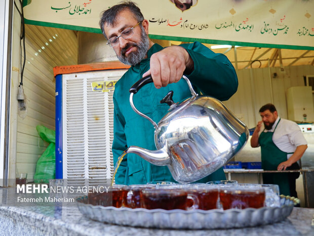 برگزاری جشن خیابانی دهه کرامت در سرابله برگزاری جشن خیابانی دهه کرامت در سرابله
