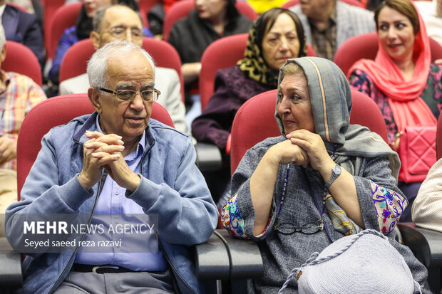 جشن شصت و دو سالگی تاسیس انجمن گویندگان و سرپرستان گفتار