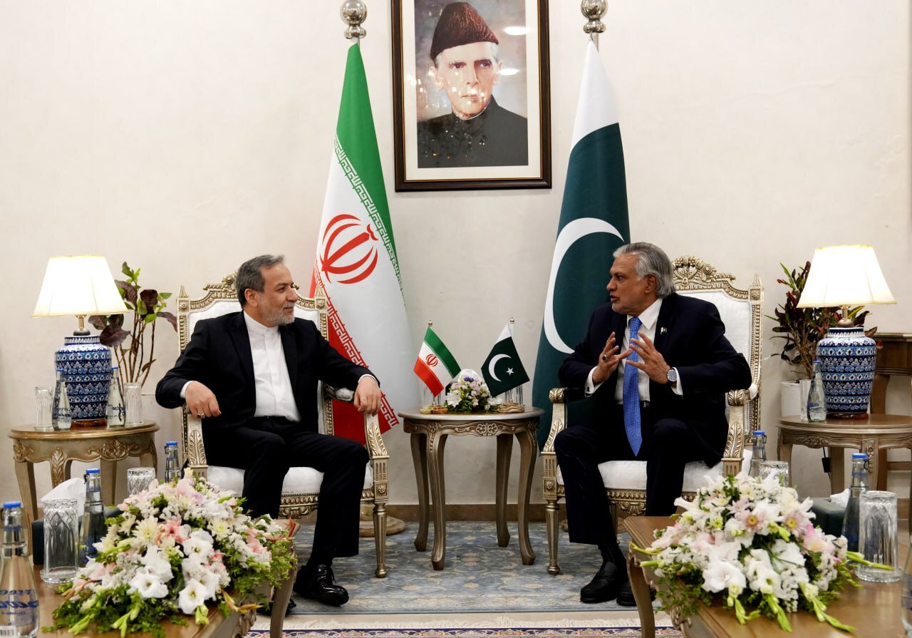 ایران اور پاکستانی وزرائے خارجہ کی ملاقات