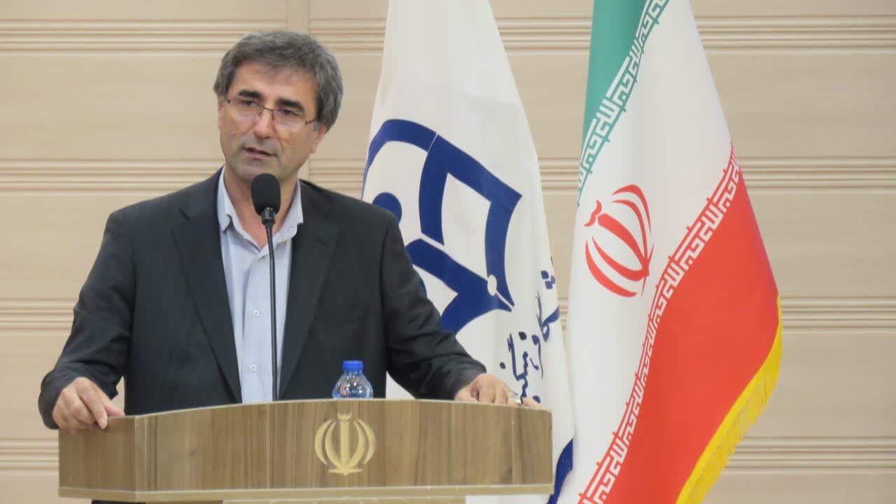 لازمه توسعه ایران اسلامی داشتن مدرسه، کلاس و معلم قوی است