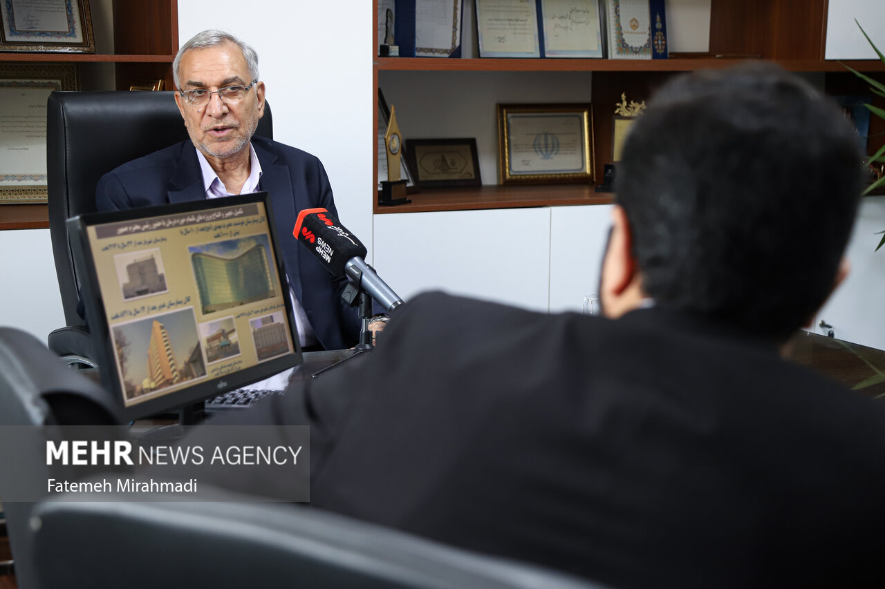 عین‌اللهی: میزان فعالیت و کار شهید رئیسی تعجب برانگیز بود