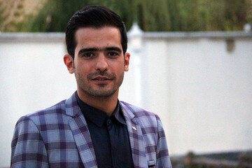 کتاب ترانه‌سرای محسن چاوشی در نمایشگاه؛ تیراژ ۱۰۰تایی برای کتب شعر