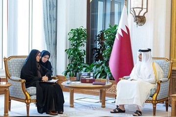 وزيرة الطرق الإيرانية تلتقي رئيس الوزراء القطري