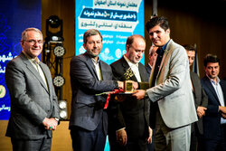 همایش نکوداشت مقام معلم در اصفهان