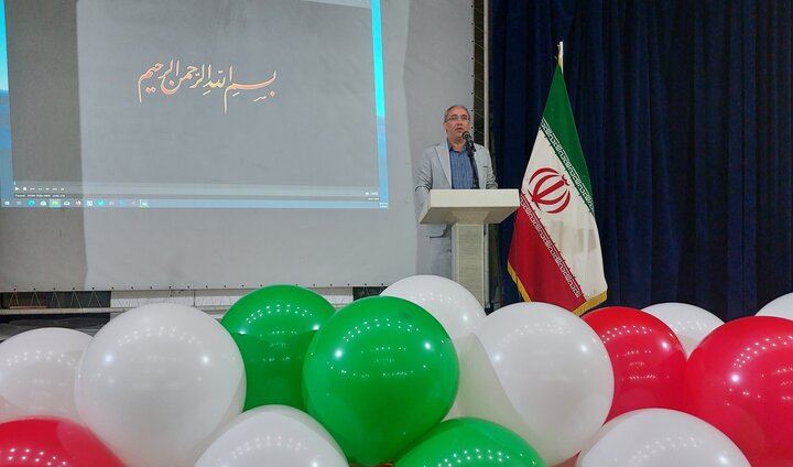 معلمان پرچمداران جهاد علمی در کشور هستند