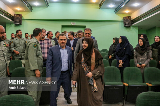 سفر شینا انصاری به سمنان