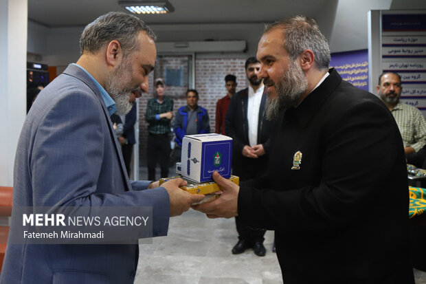 حضور خادمین حرم رضوی در خبرگزاری مهر