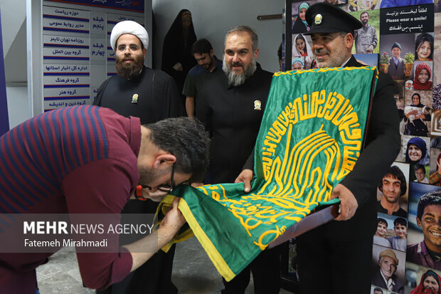 حضور خادمین حرم رضوی در خبرگزاری مهر
