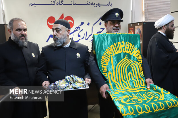 حضور خادمین حرم رضوی در خبرگزاری مهر