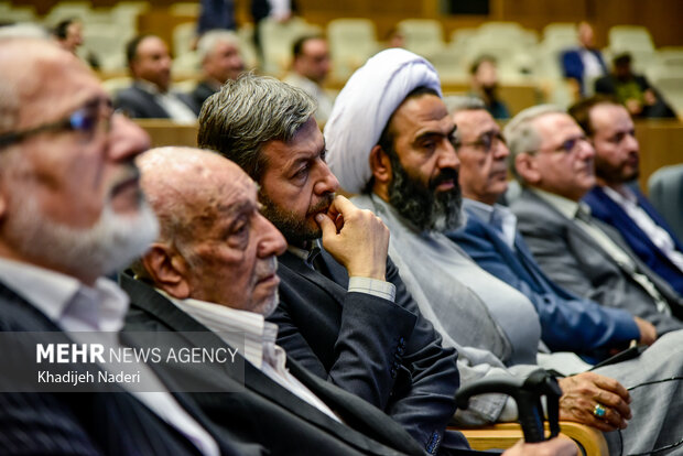 همایش نکوداشت مقام معلم در اصفهان