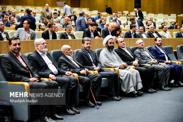 همایش نکوداشت مقام معلم در اصفهان