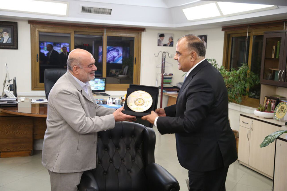 راديو،راديويي،مدير،معاون،توليدات،مشترك،رسانه،توليد،عنوان،اير ...